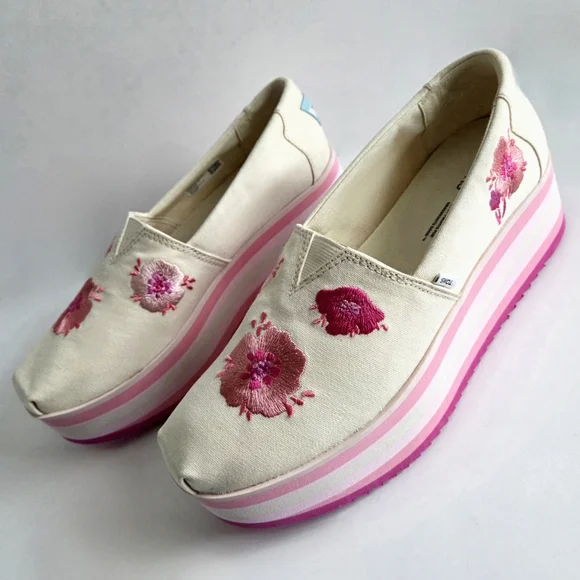 Toms Embroidered Floral On Canvas Platform Slip-On Shoes, Pink & Cream, Size 8.5 - Picture 13 of 16